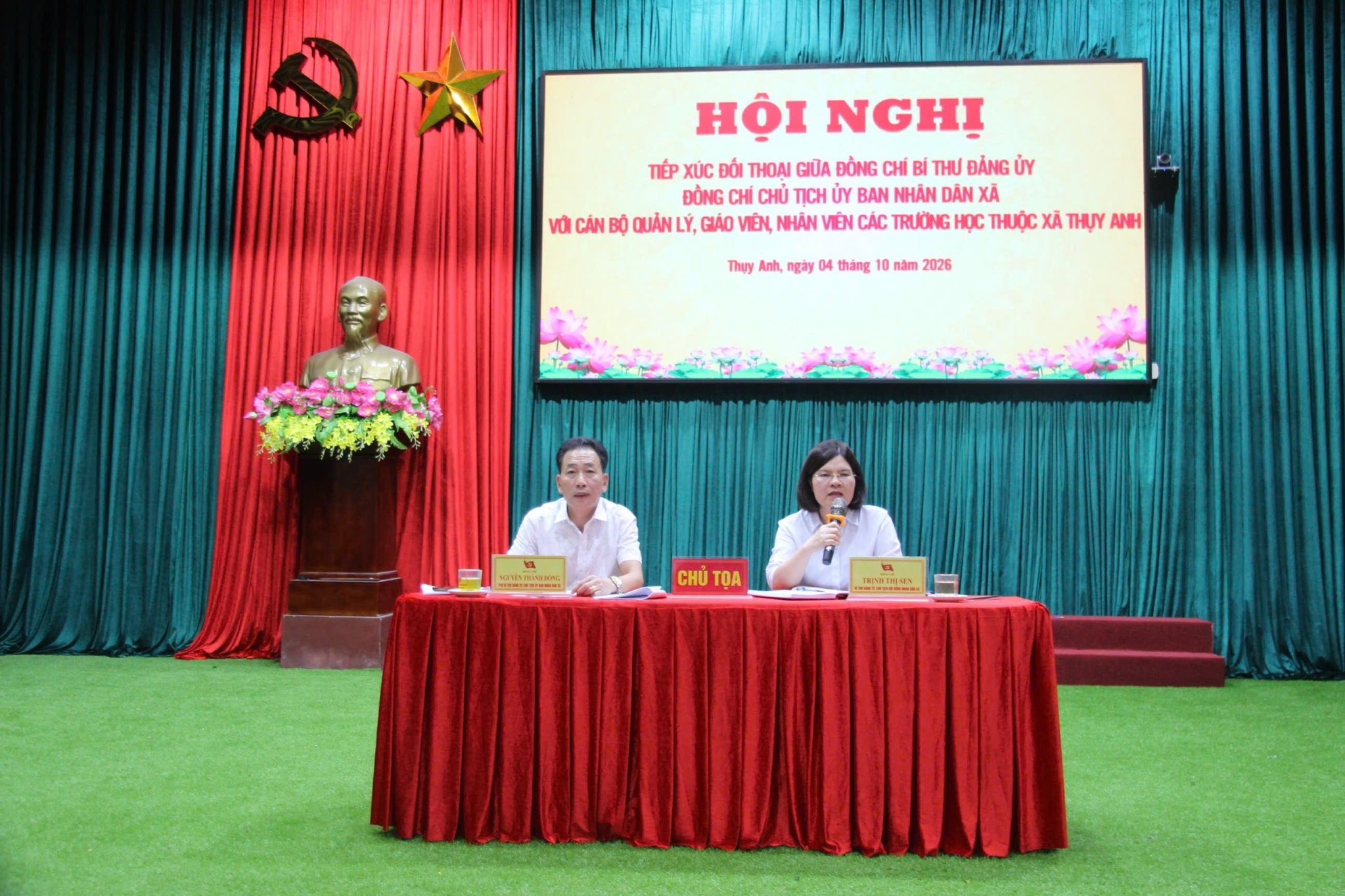 XÃ THỤY ANH TỔ CHỨC HỘI NGHỊ TIẾP XÚC, ĐỐI THOẠI GIỮA BÍ THƯ ĐẢNG ỦY, CHỦ TỊCH UBND XÃ VỚI CÁN BỘ QUẢN LÝ, GIÁO VIÊN CÁC NHÀ TRƯỜNG